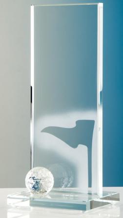 Trophäe, Optiwhiteglas, gestrahltes Fahnenmotiv, Glasgolfball