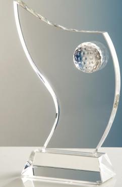 Trophäe, Optiwhiteglas, geschwungen mit Golfballlinse, auf Sockel