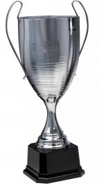 Pokal, silberfarben, teils gerillte Oberfläche, Henkel, Kunststoffsockel