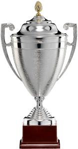 Pokal, versilbert gebürstet, polierte Bordüre, Deckel, Henkel, PVC-Sockel (Italien)