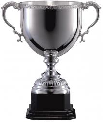 Pokal, versilbert, Rand-Bordüre, Henkel, PVC-Sockel (Italien)