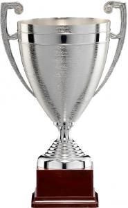 Pokal, versilbert gebürstet, polierte Bordüre, Henkel, PVC-Sockel (Italien)