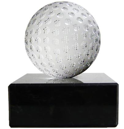 Trophäe, Optiwhiteglasgolfball auf Steinsockel, schwer