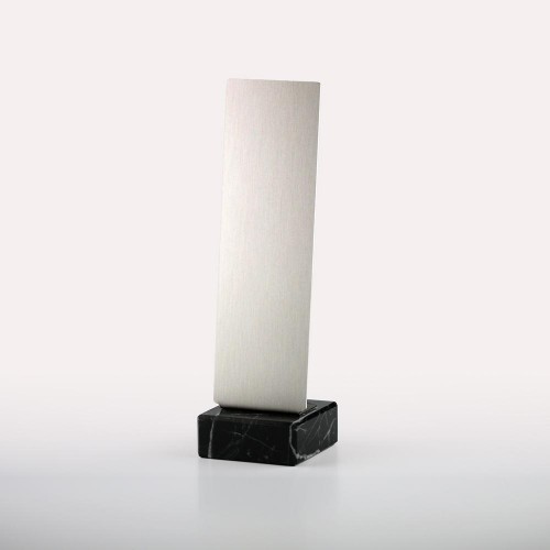 Trophäe, Aluminiumplatte, 1,5 mm stark , Eloxalqualität auf Marmorsockel 8x8x3 cm